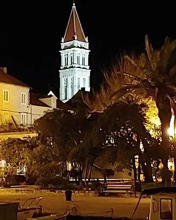 Ruzmarin Сasa de vacaciones Trogir